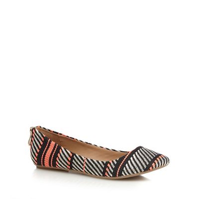 Call It Spring Black 'Brevia' textured striped rear zip flat shoes